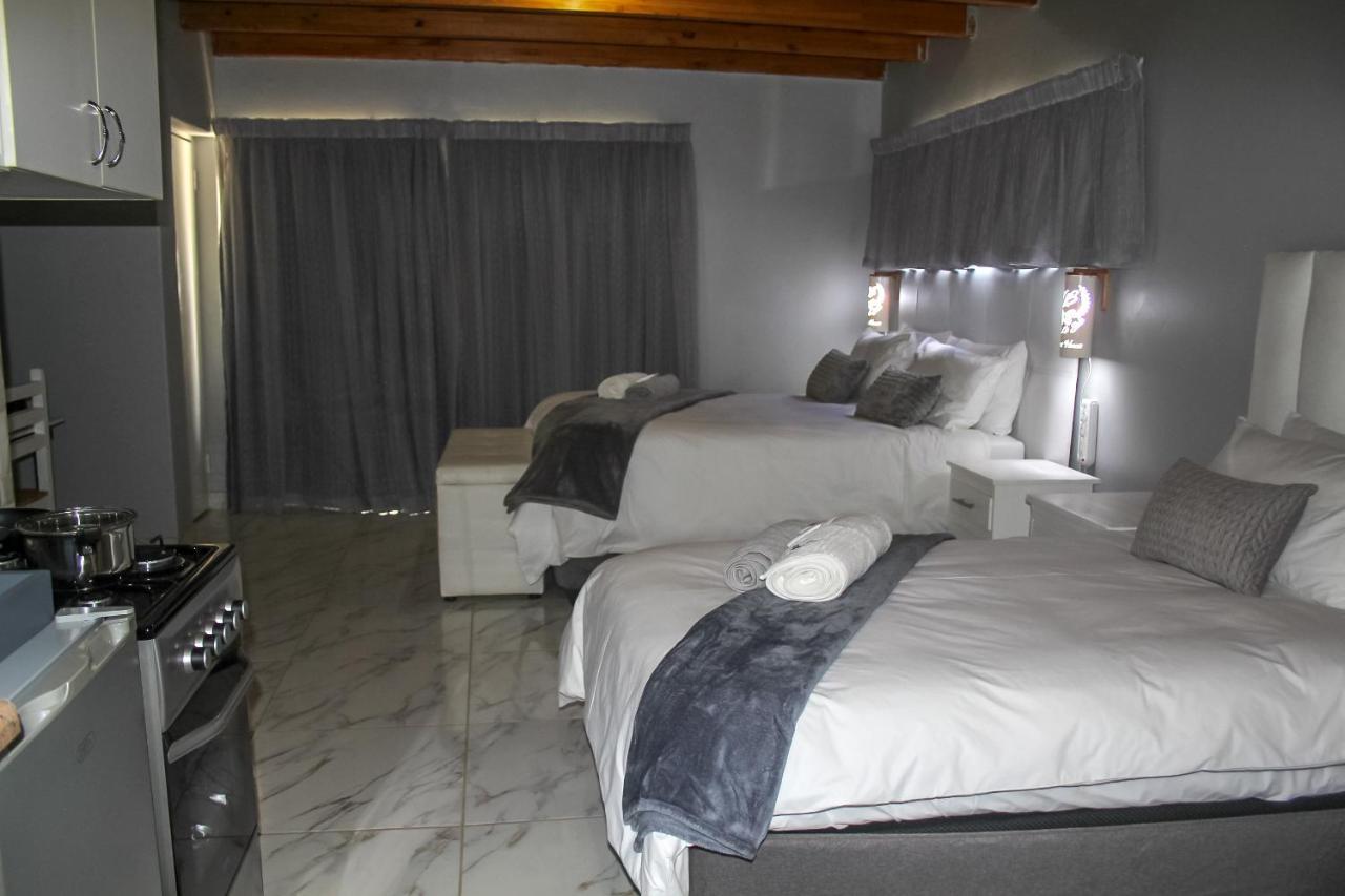 Villa La Sola B&B And Self-Catering Boksburg Dış mekan fotoğraf